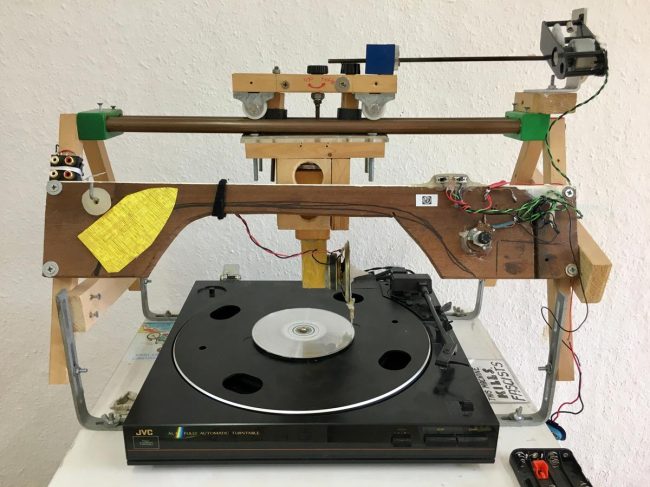 Ach Kuhzunft, Cardtalk Cutting Lathe